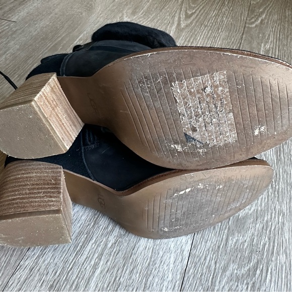 Ugg Women’s Kirke Stacked Heel Booties Black - Picture 12 of 13